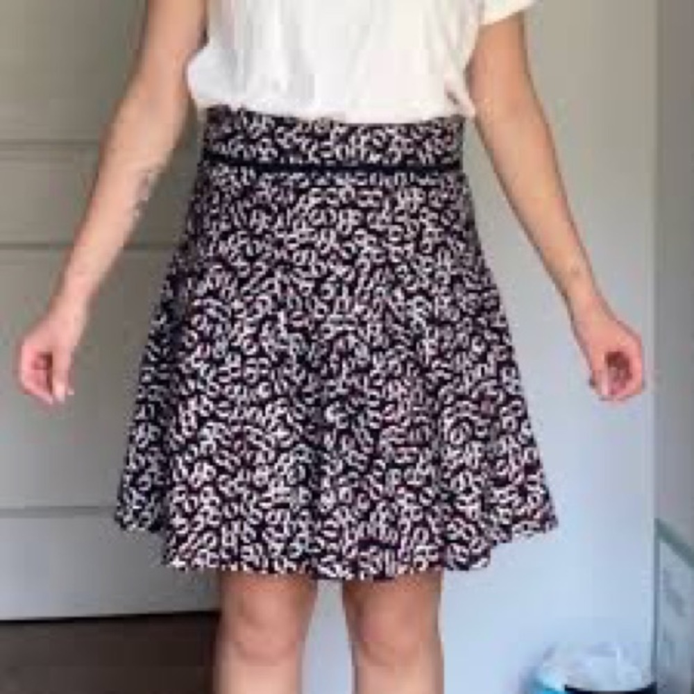 Ann Taylor Loft Skirt. Size:8